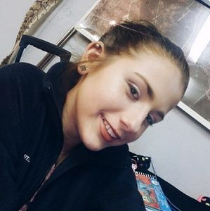 Meet your Posher, Savannah